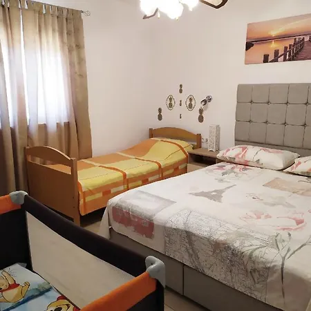 Apartmani Mira Nin Exterior photo