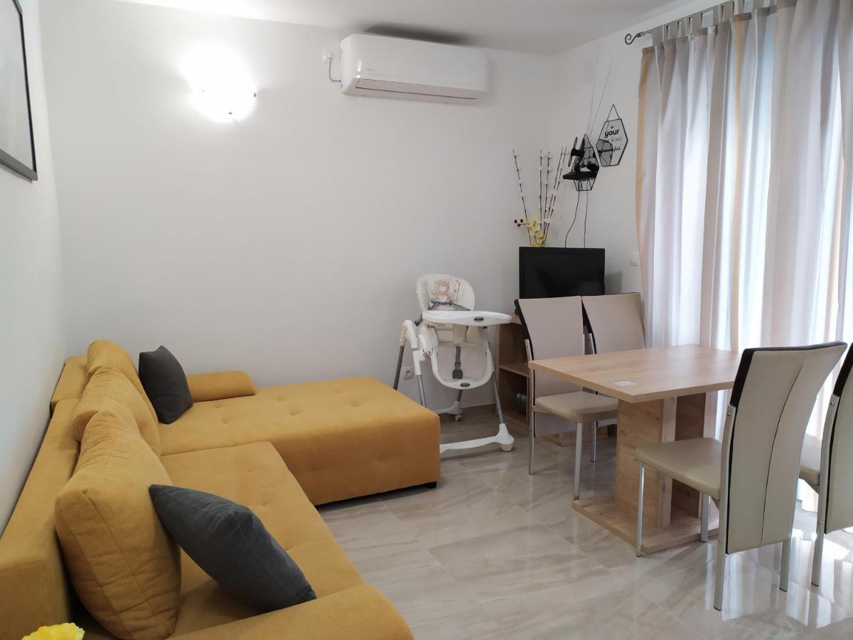 Apartment Mira Nin