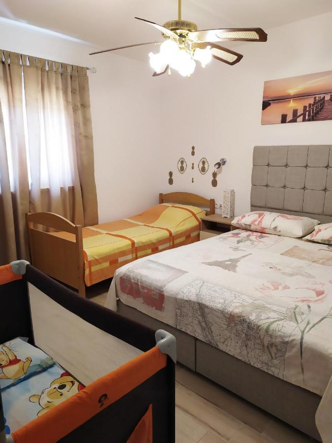 Apartment Mira Nin