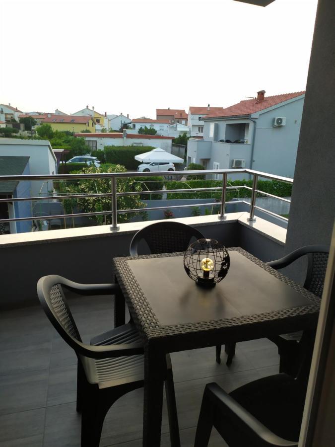 Apartment Mira *
